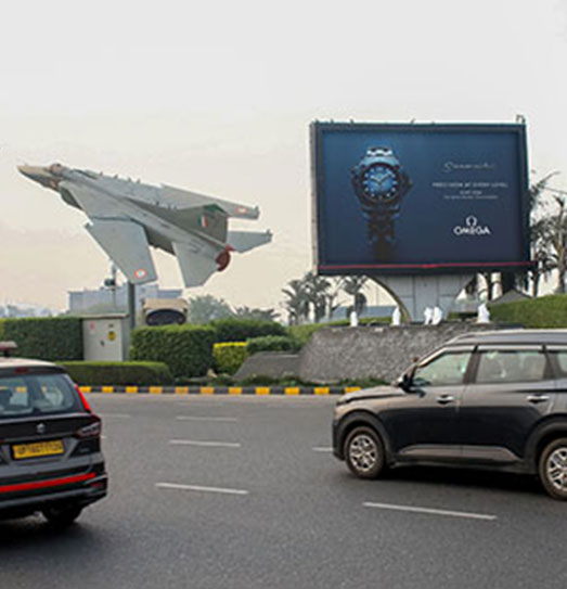 Advertise at Delhi Airport